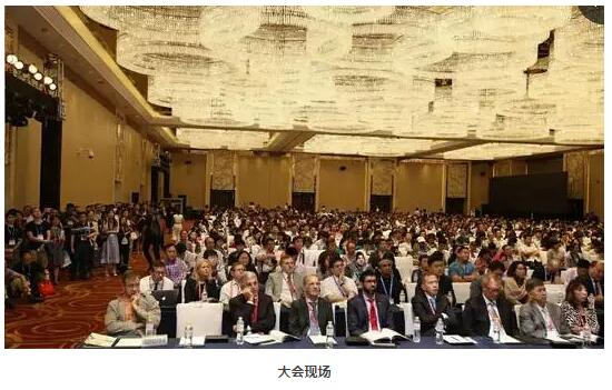 开宝体育官网集团众多专家受邀出席，并在多个重要论坛作专题发言、论文发言和壁报交流(郭海科教授和张广斌教授在多个论坛担任会议主持)，与国内外眼科同行坐而论道，大放异彩!其中，在“大师功夫论道”环节，开宝体育官网集团业务副总院长、 席白内障专家、厦门大学附属厦门眼科中心郭海科教授凭借高明 的手术技巧，从13位世界 白内障屈光手术大师中脱颖