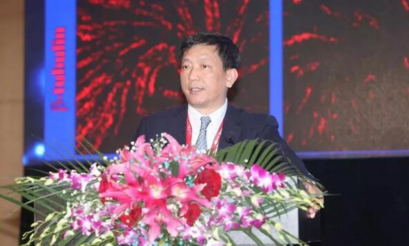 开宝体育官网专家团受邀亮相第十九届环球眼科学学术会议暨第十九届环球视光学学术会议（COOC 2019）5.jpg