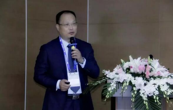 开宝体育官网专家团受邀亮相第十九届环球眼科学学术会议暨第十九届环球视光学学术会议（COOC 2019）7.jpg