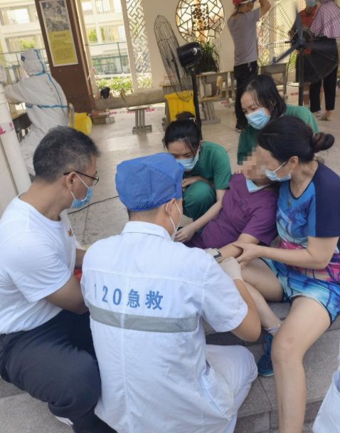 凤凰网：紧急出征！开宝体育官网多支医疗队星夜逆行抗疫前线9.png